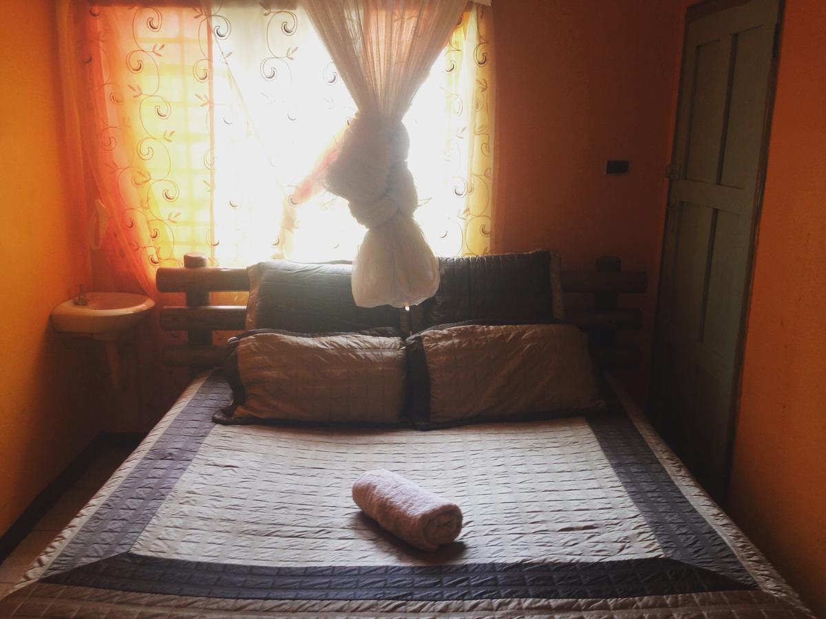Kumunzi Backpackers Hostel Λουσάκα Εξωτερικό φωτογραφία