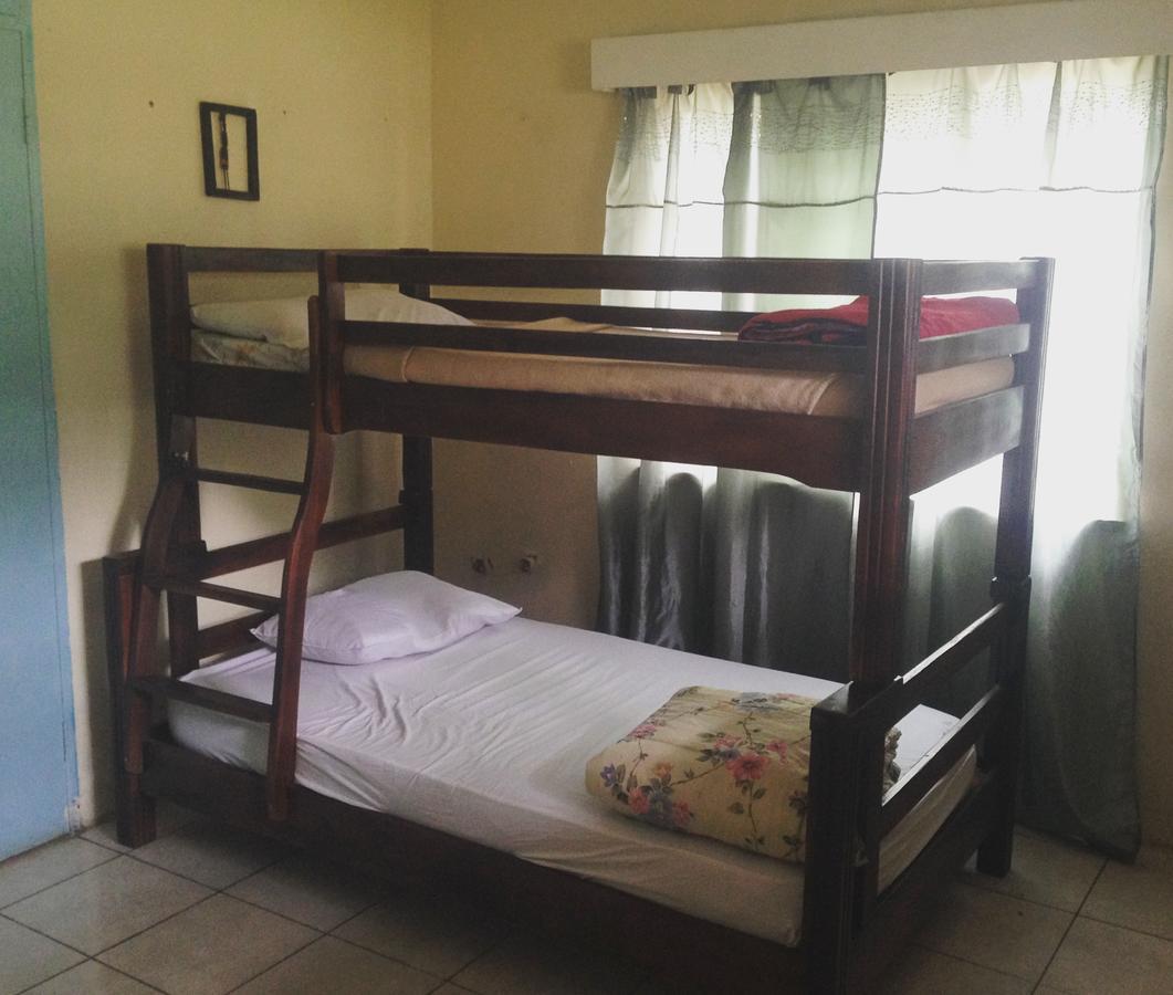 Kumunzi Backpackers Hostel Λουσάκα Εξωτερικό φωτογραφία