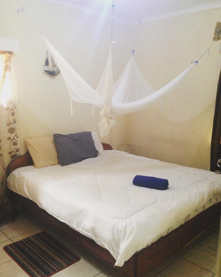 Kumunzi Backpackers Hostel Λουσάκα Εξωτερικό φωτογραφία