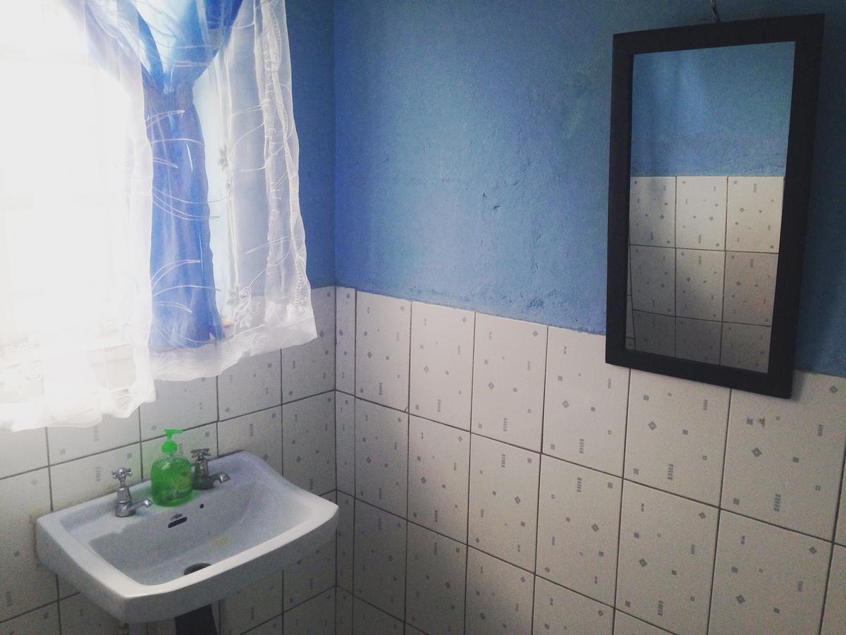 Kumunzi Backpackers Hostel Λουσάκα Εξωτερικό φωτογραφία
